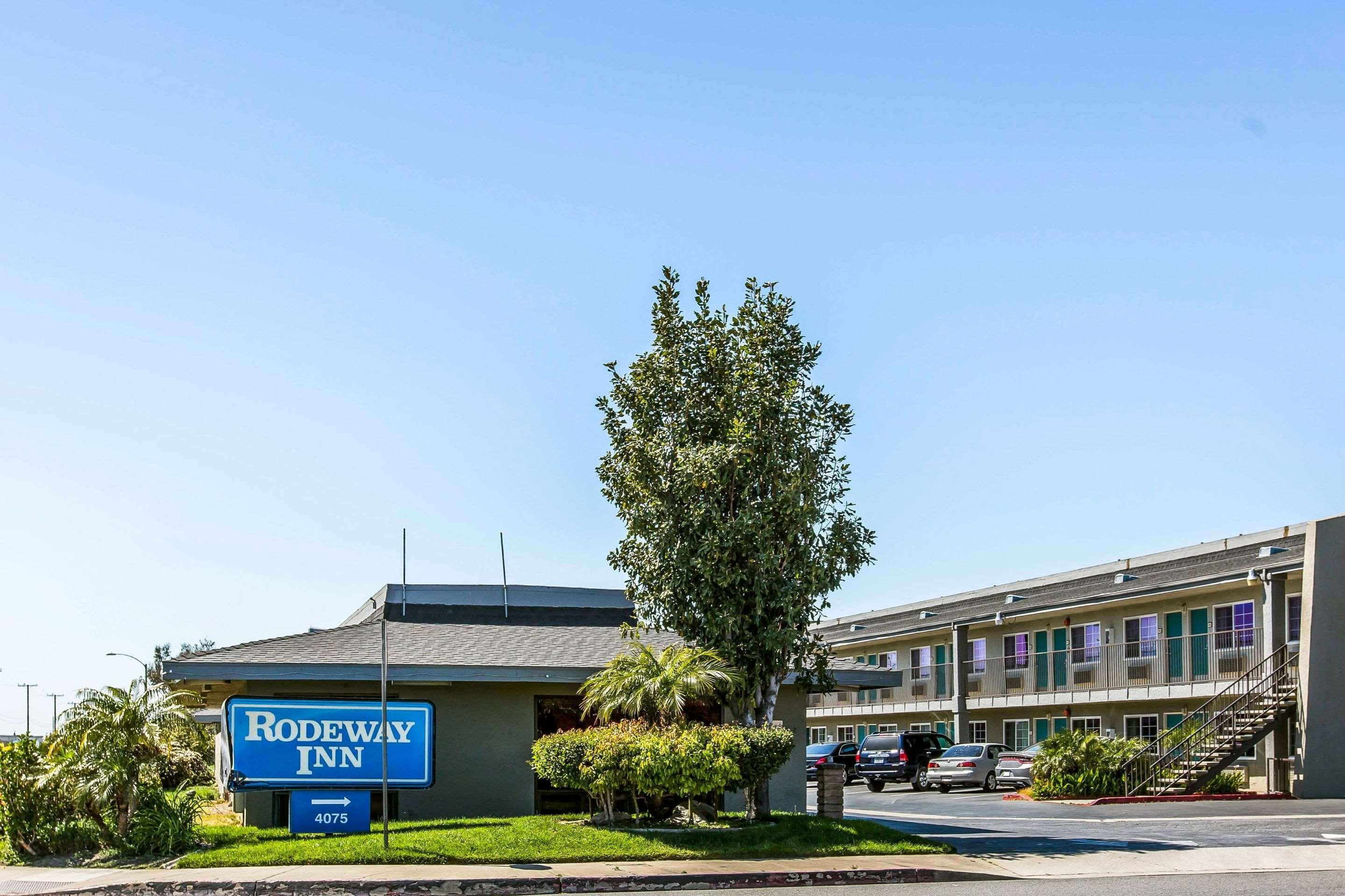 Rodeway Inn Ontario Mills Mall Guasti Exterior foto