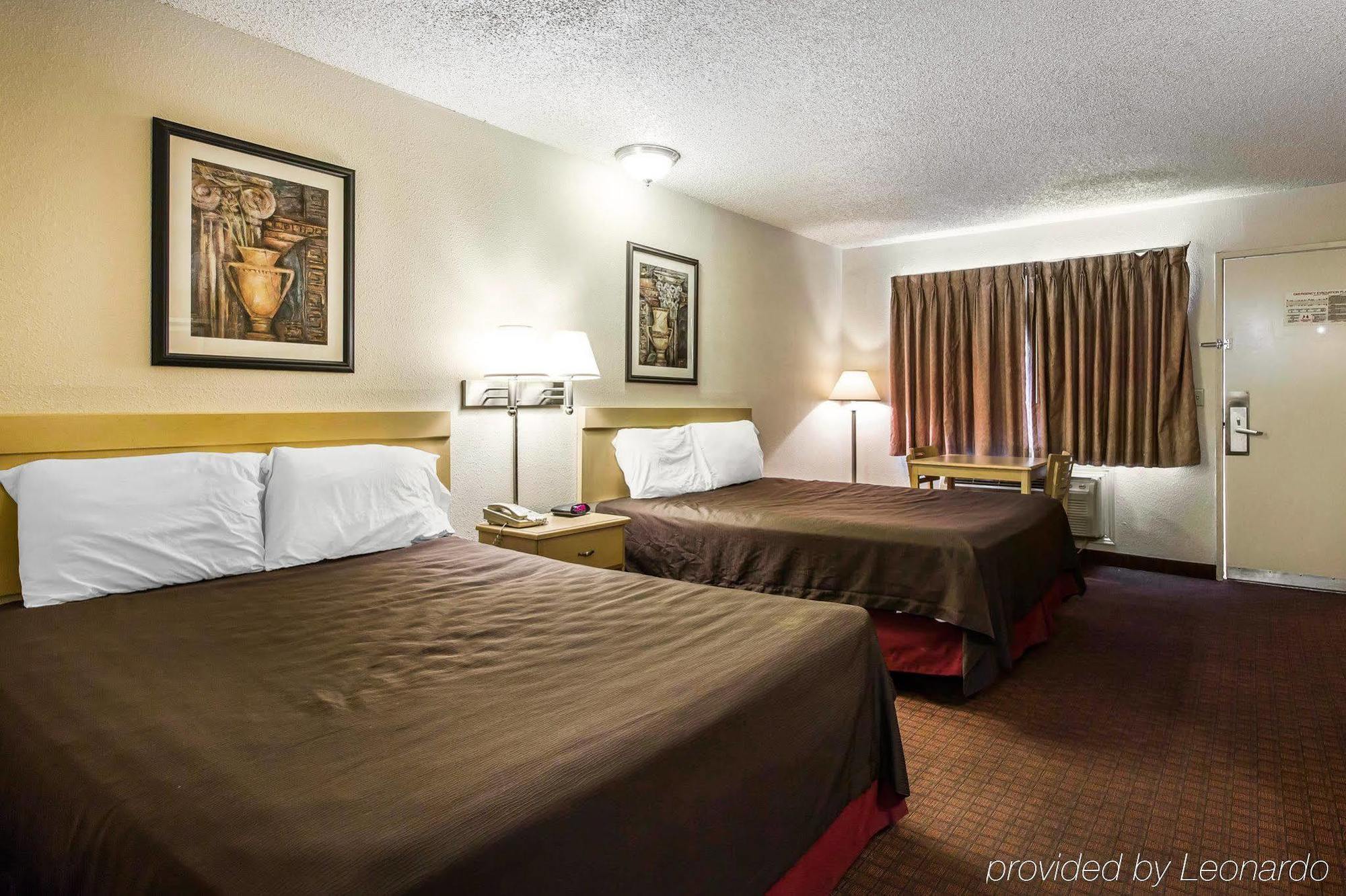 Rodeway Inn Ontario Mills Mall Guasti Exterior foto